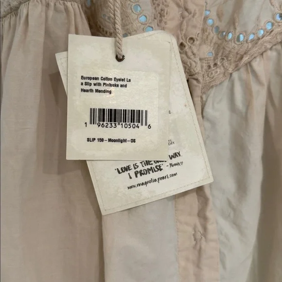 Magnolia Pearl eyelet Layla Slip - Picture 8 of 13